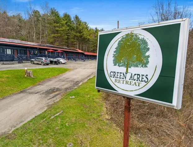 Green Acres Retreat hotel detail image 1