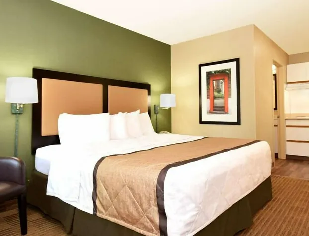 Wonderful Room in Music City hotel detail image 3