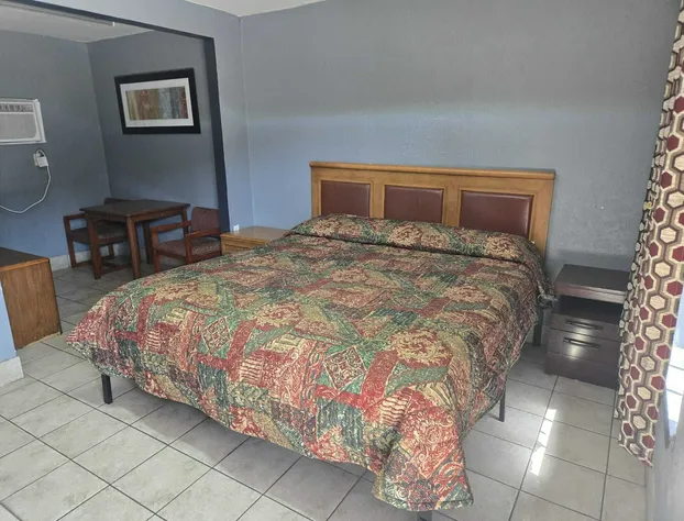 Aaron Motel By OYO San Antonio NW I-10 hotel detail image 3