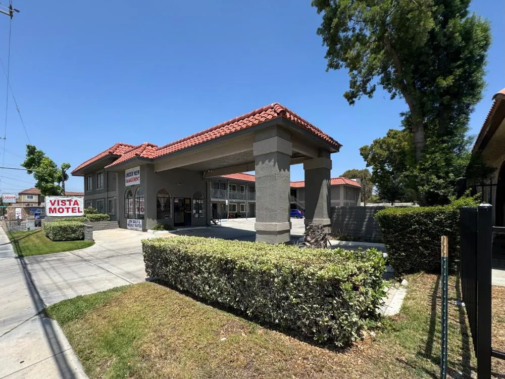 Vista Motel - Riverside hotel hero