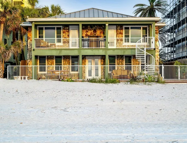 Stones Throw Beachfront Luxury Suites hotel detail image 4