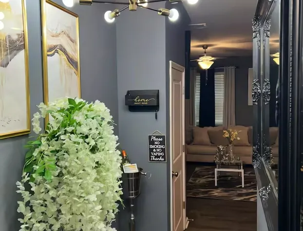 Meadowstone Luxe Stay - 5star Comfort hotel detail image 4