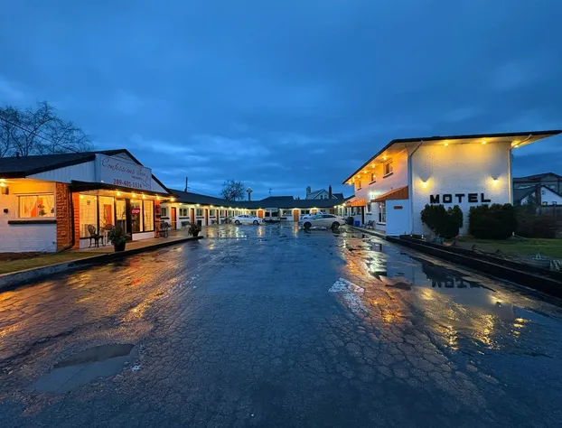 Confessions INN The Rain hotel detail image 1