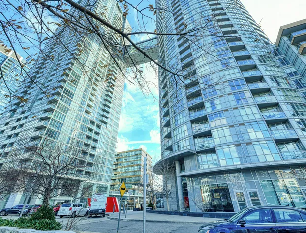 Panorama Suites-Fort York hotel detail image 1