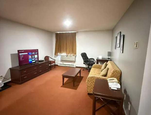 Zero-100 Motor Inn hotel detail image 4