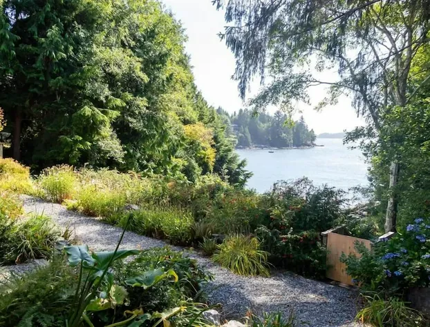 Tofino Oceanfront Hotel Suite 3 hotel detail image 2