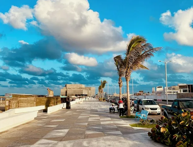 Con alberca y vista al mar 2 TV's y Netflix hotel detail image 1