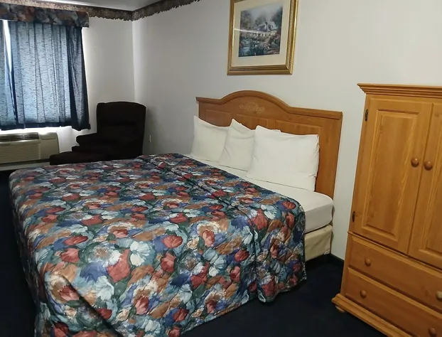 Glacier Gateway INN hotel detail image 2