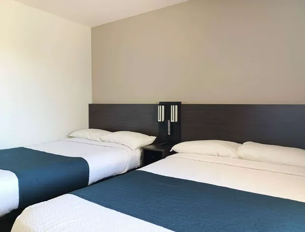 Motel 6 Fresno, CA - Blackstone North hotel detail image 4