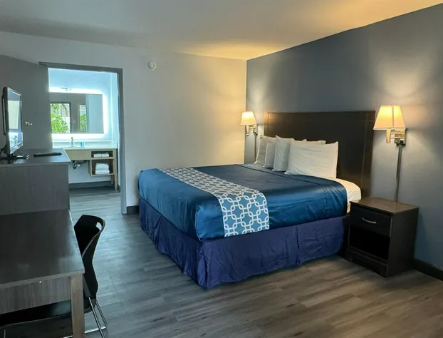 Travelodge by Wyndham Gainesville hotel detail image 3