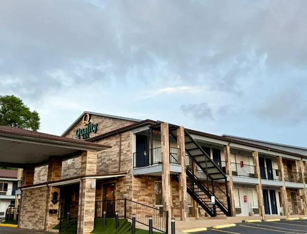 Quality Inn Crestview I-10 Eglin AFB Area hotel detail image 2