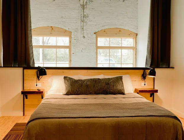 Loom Room Retreat hotel detail image 3