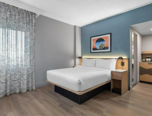 DoubleTree by Hilton Phoenix Midtown hotel detail image 3