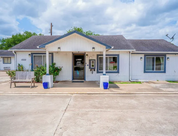 OYO Budget Inn Falfurrias Hwy 281 hotel detail image 4