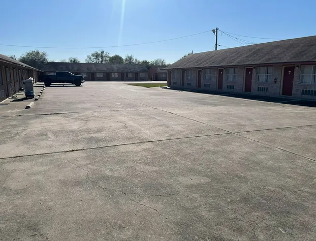 Lakeside Inn & Suites by OYO Mathis I 37 hotel detail image 2