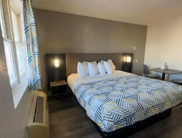 Botkins motel hotel detail image 3