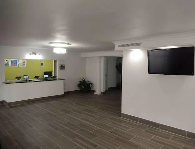 Stay Inn & Suites hotel detail image 2