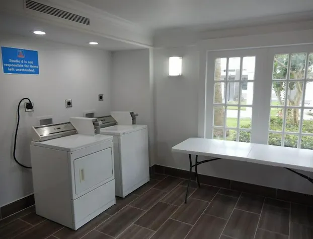 Stay Inn & Suites hotel detail image 3