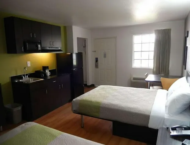 Stay Inn & Suites hotel detail image 4