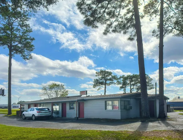 Bama Motel Mobile I-65 & US-90 hotel detail image 2