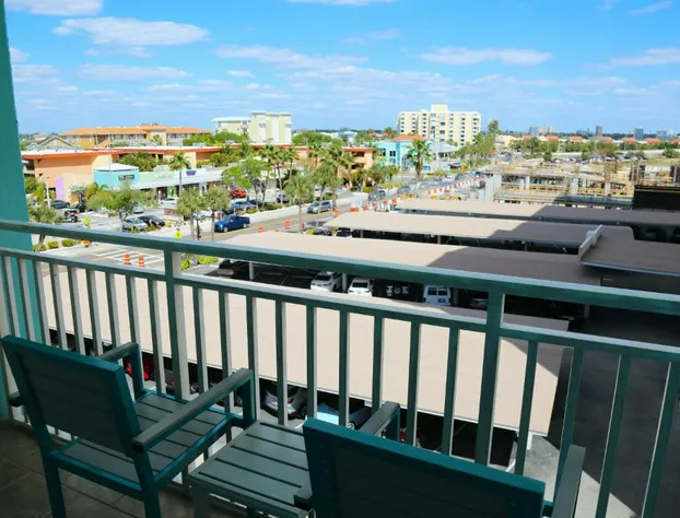 Dolphin Sands Clearwater Beach, an Ascend Collection Hotel hotel detail image 2