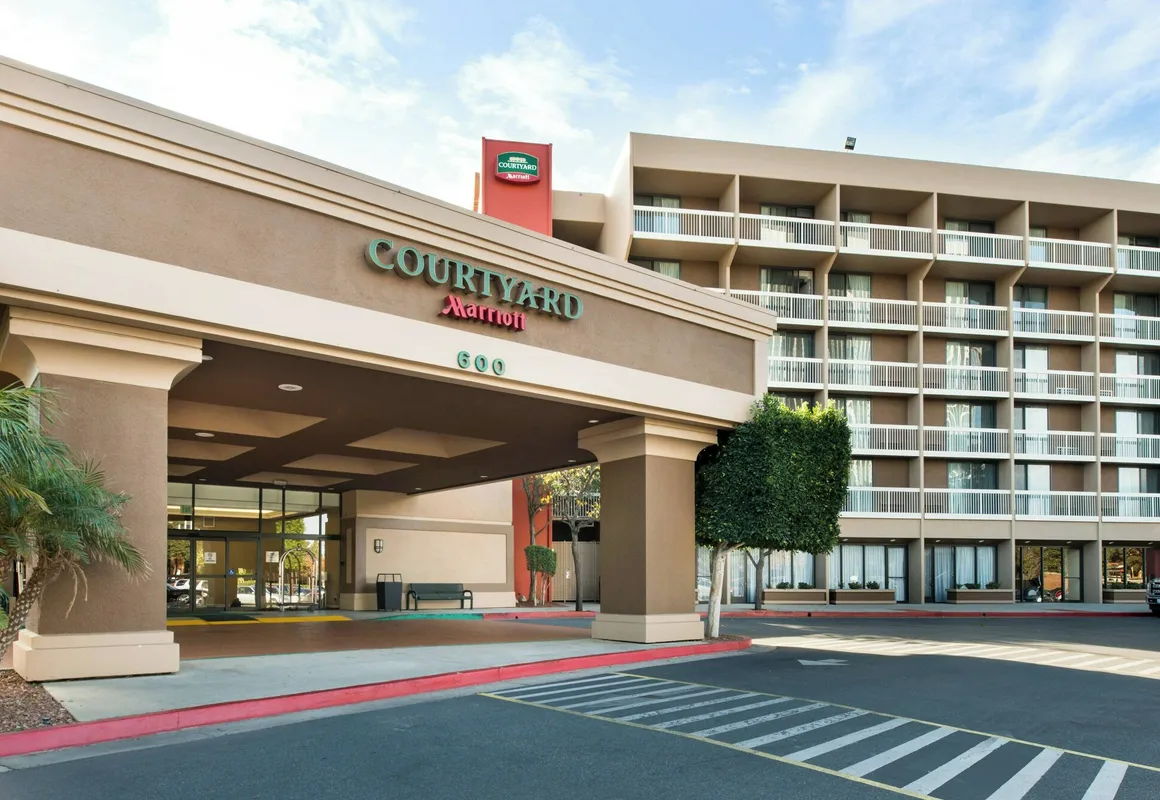 Holiday Inn Oxnard North by IHG hotel hero