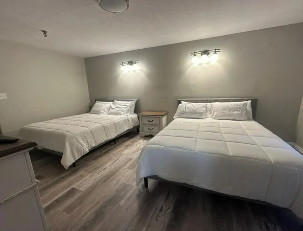 Oakland Courtyard hotel detail image 2