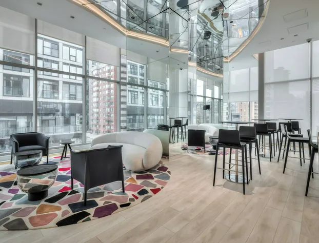 Eaton Center Suites & Towers hotel detail image 3