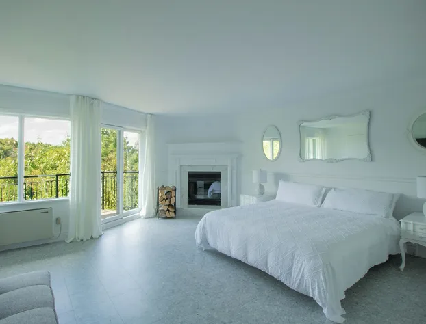 Domaine du Lac Long -Spa et piscine- hotel detail image 2