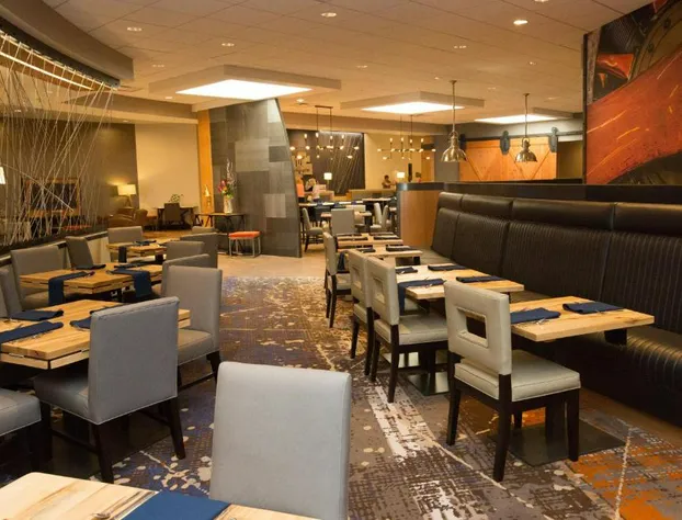 DoubleTree by Hilton Dayton Fairborn hotel detail image 3