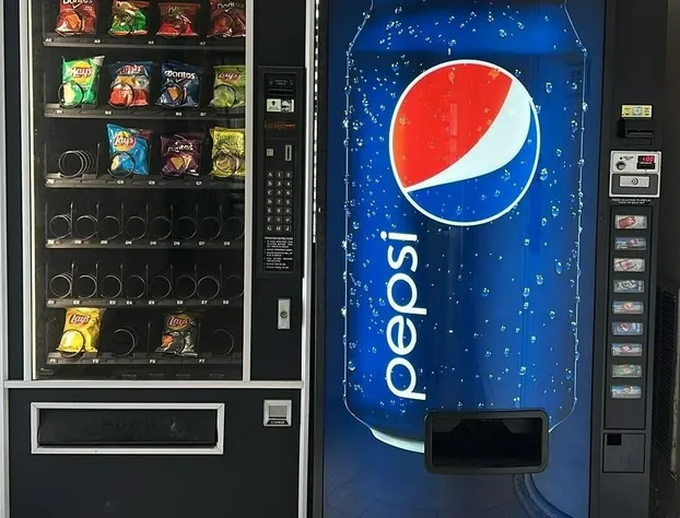 Super 8 By Wyndham Texas City hotel detail image 1