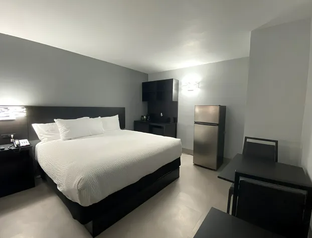 Super 8 By Wyndham Texas City hotel detail image 4