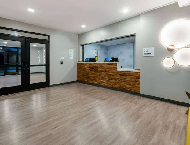 Echo Suites Extended Stay By Wyndham Phoenix-Peoria/Glendale hotel detail image 1