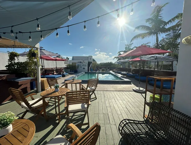 Maxines Dorset Catalina Hotel hotel detail image 1