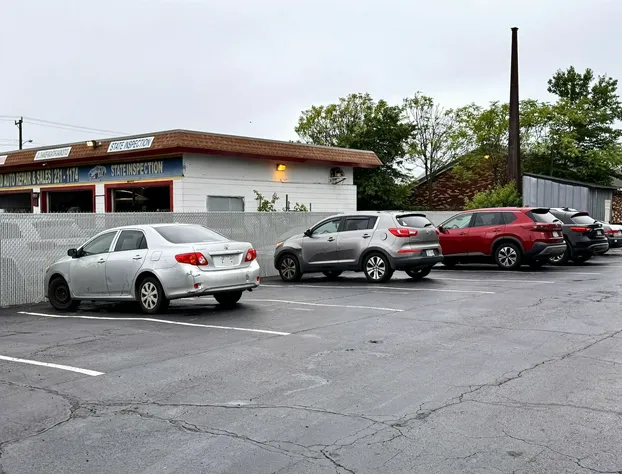 Cloverleaf Motel Richmond Near Turnpike hotel detail image 2