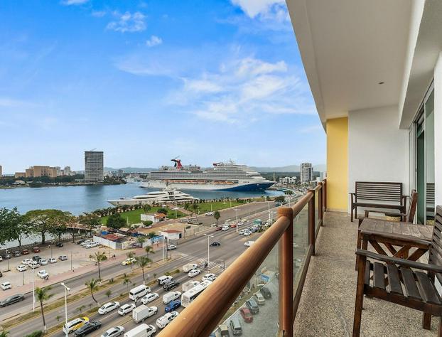 Deck12 Casino and Resort by Monyxbnb hotel detail image 1