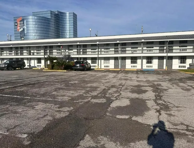 Quality Inn & Suites hotel detail image 2