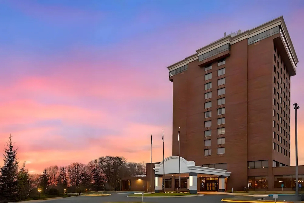 Comfort Inn Brooklyn Center hotel hero