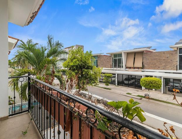 Casa Encanto 3Bdr 3Bath Jacuzzi Parking hotel detail image 3