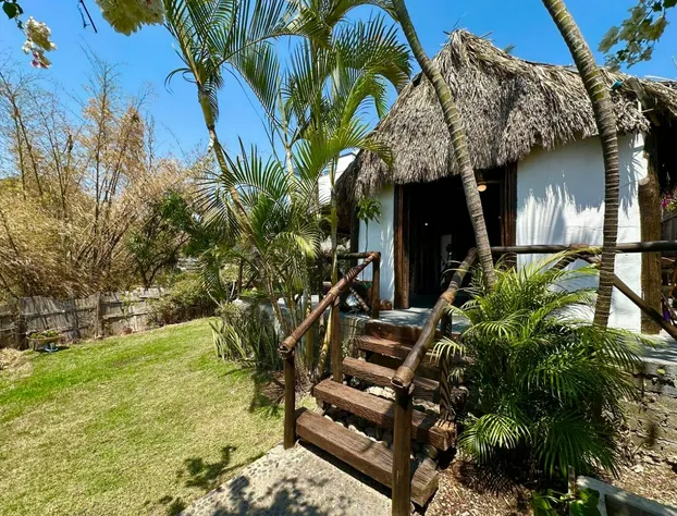 Zona Romantica Monyxbnb hotel detail image 3