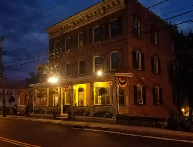Six Bells Countryside Inn hotel detail image 1