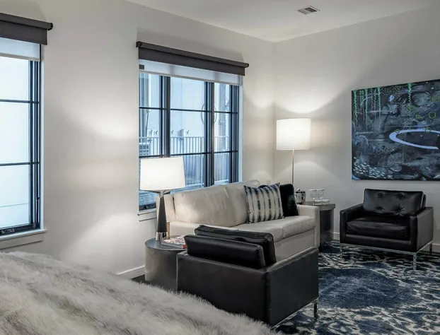 121 Hotel Buyout by Avantstay Buyout of 121 Hotel w/ Living Areas & Meeting Room! Sleeps 58 hotel detail image 3