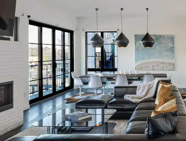 121 Hotel Buyout by Avantstay Buyout of 121 Hotel w/ Living Areas & Meeting Room! Sleeps 58 hotel detail image 4