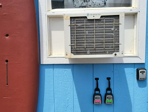 Yonegan Central Maui Getaways hotel detail image 3