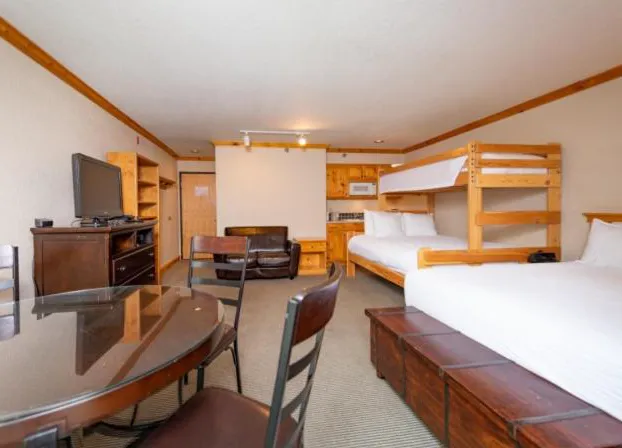 Selkirk Lodge hotel detail image 3