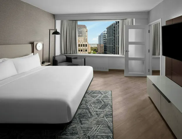 AC Hotel by Marriott Arlington National Landing hotel detail image 4