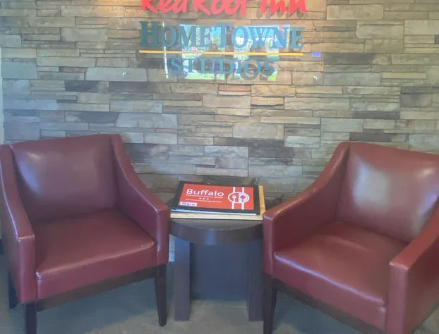 HomeTowne Studios by Red Roof Buffalo - Niagara Airport hotel detail image 2