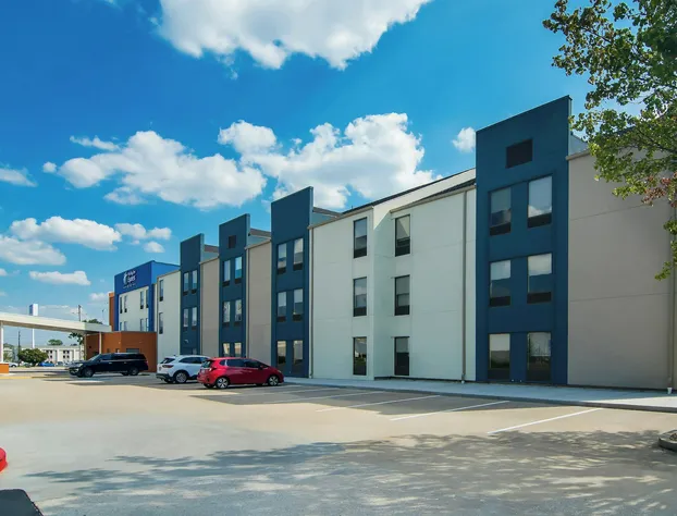 Holiday Inn Express And Suites Joplin Southeast by IHG hotel detail image 1