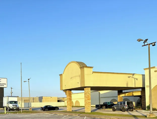 Motel 19 By Capital O Baytown I-10 hotel detail image 2