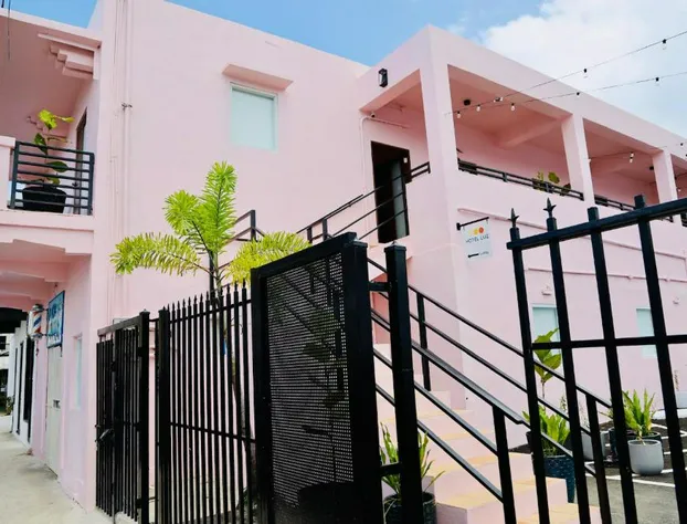 Room 6: Affordable Cool in Santurce Arts Area hotel detail image 4